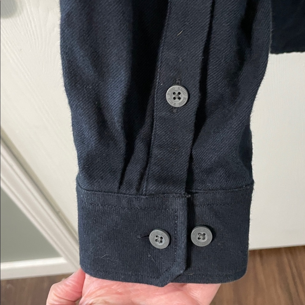 KUIU Navy Men’s Like New Wool Cotton Blend Button-Up Long Sleeve Textured Large - Picture 10 of 12